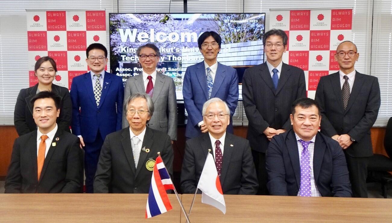 Group photo (President Saetia and Interim President Nakaya and other participants)