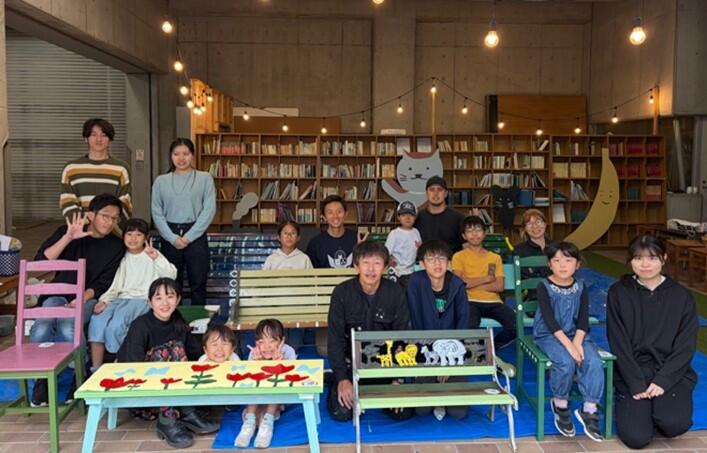 「みんなのいす」製作時の様子