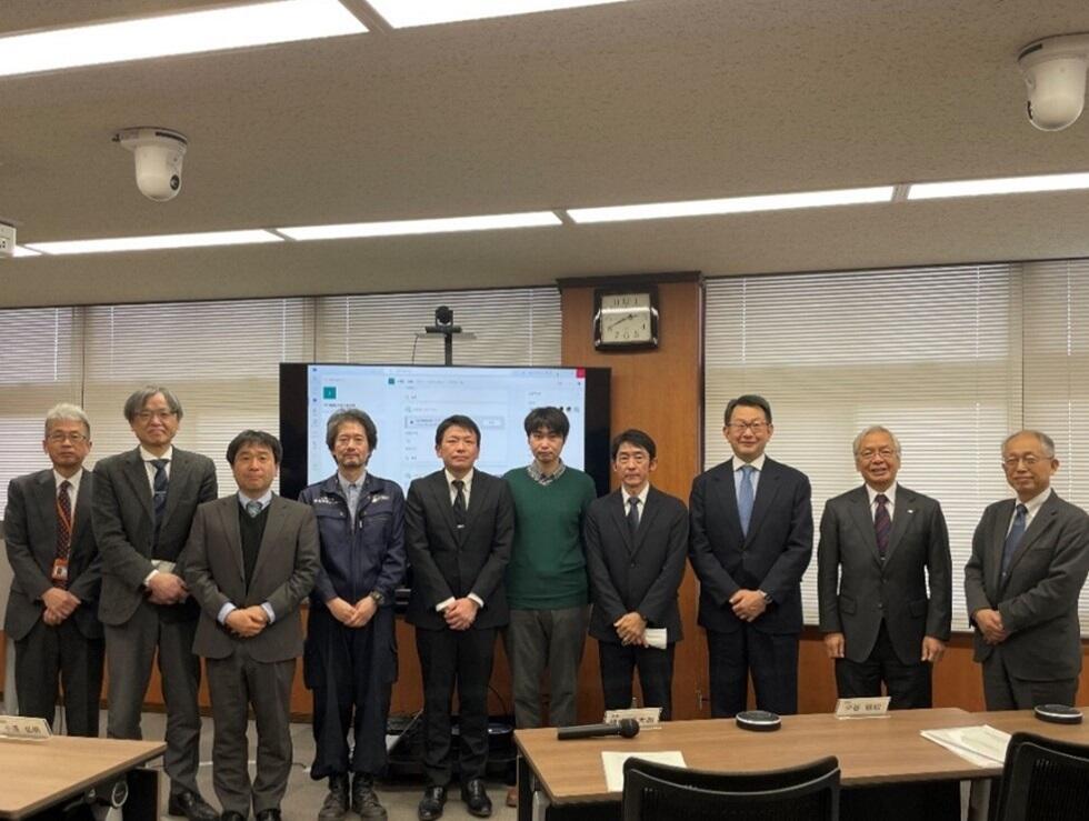 総会終了後の集合写真
